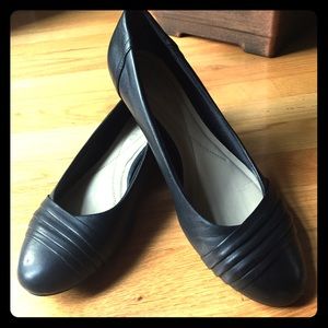 ▪️Andrew Geller Black Leather “Wonda” Low Heels▪️